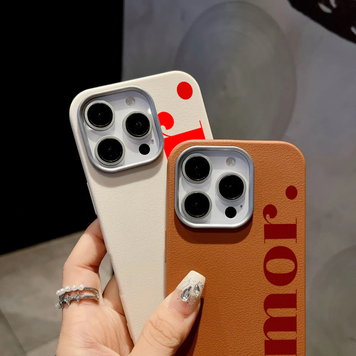 The Red Artistic Letter Lichee - Phone Accessories Red 评论和价格